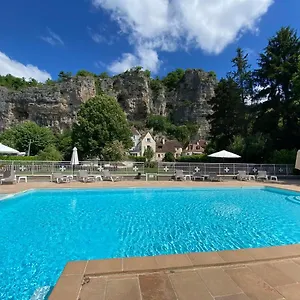 *** Hotel Logis - Restaurant Domaine Les Falaises France